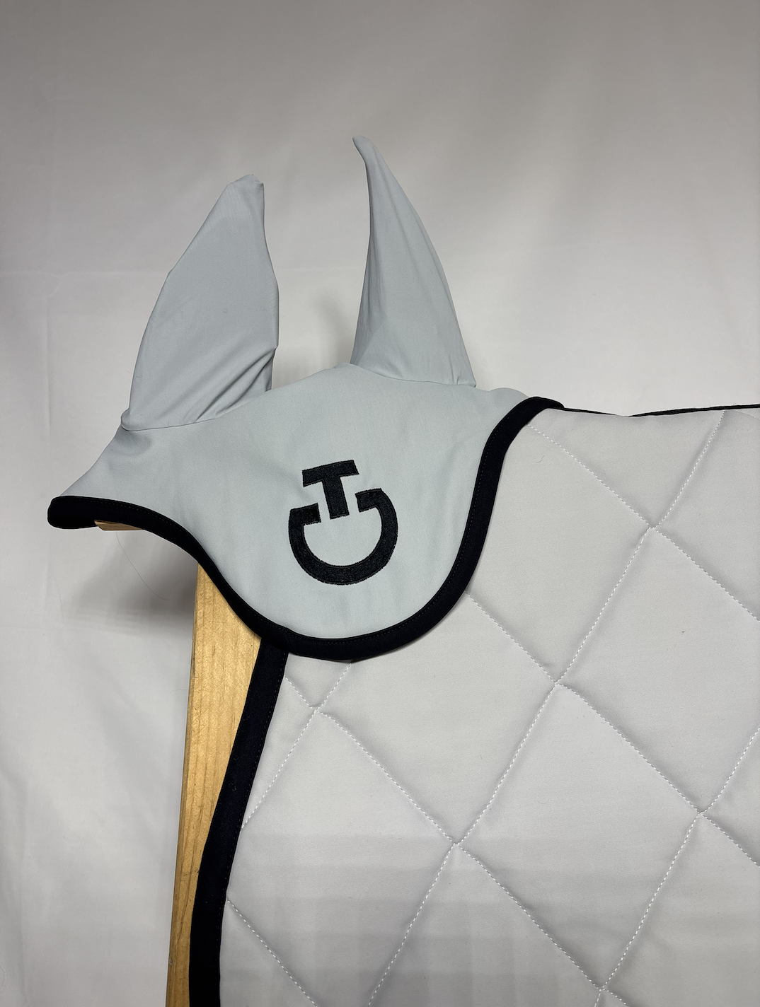 Ensemble tapis + bonnet Cavalleria Toscana – Image 3